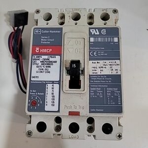 Cutler-Hammer HMCP015E0CA02 Breaker 15A 3P 600V AC 250V DC W/ Aux Defect Read!