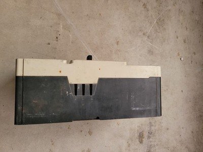 Eaton DK3400W Industrial Circuit Breaker 400A 3-Pole 240VAC - Image 8