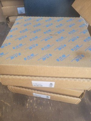Eaton BR15W Commercial Grade Duplex Receptacle White + Wall Plate Pack Of 80 - Image 4