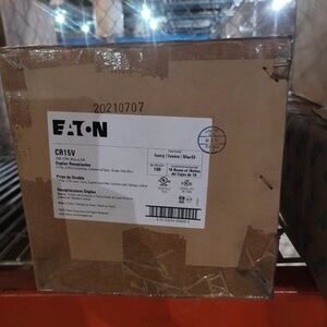 100 EATON IVORY COMMERCIAL DUPLEX RECEPTACLE OUTLETS NEMA 5-15R 15A 125V CR15V