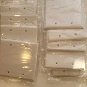 Eaton 2137W White 2-Gang Blank Plastic Standard Wallplate Cover Box Mount 10pcs