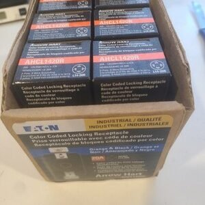 QTY 6. Eaton Turn Locking Receptacle Twist Lock Outlet 20A 125/250V AHCL1420R