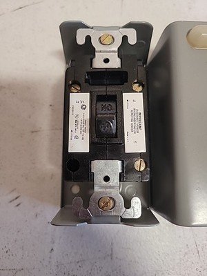 ⚡️General Electric CR101Y11 Manual Starter 1HP, 1-P Toggle Switch 115/230V⚡️ - Image 4