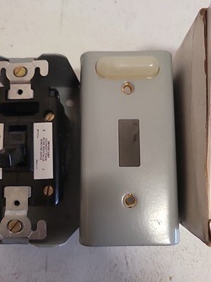 ⚡️General Electric CR101Y11 Manual Starter 1HP, 1-P Toggle Switch 115/230V⚡️ - Image 5