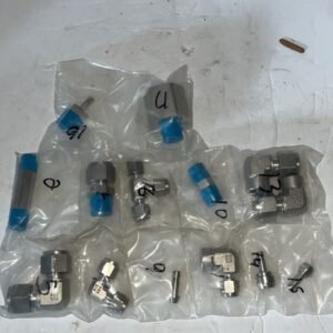 1 Lot of assorted Swagelok Fittings inc