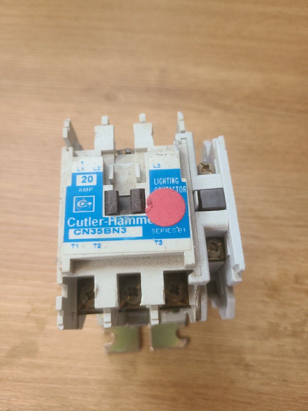 Cutler - Hammer 20 Amp Lighting Contactor # CN35BN3 Series B1 - 110V Coil